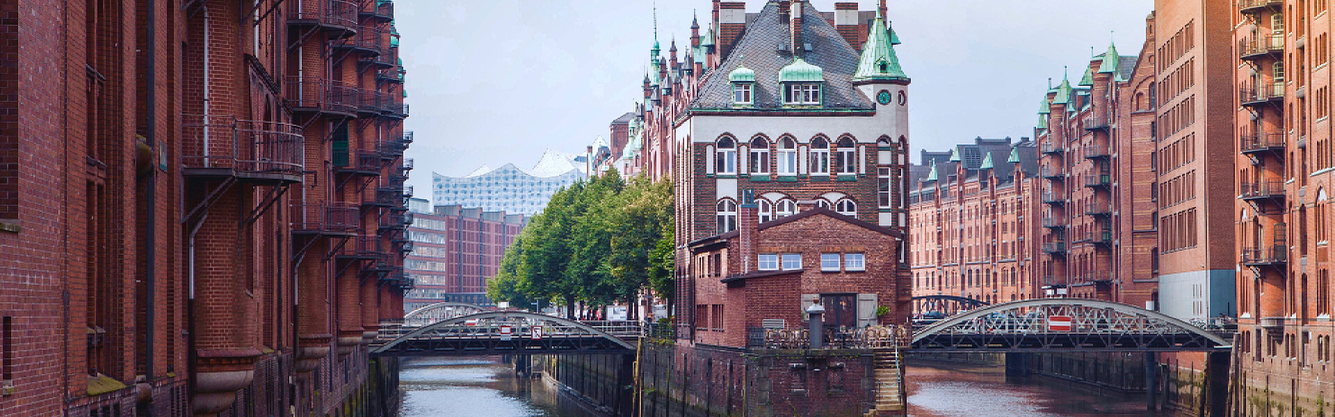 Wasserschloss Hamburger Speicherstadt / Speicherstadt: Mediaserver Hamburg / Escape Filmproduktion 