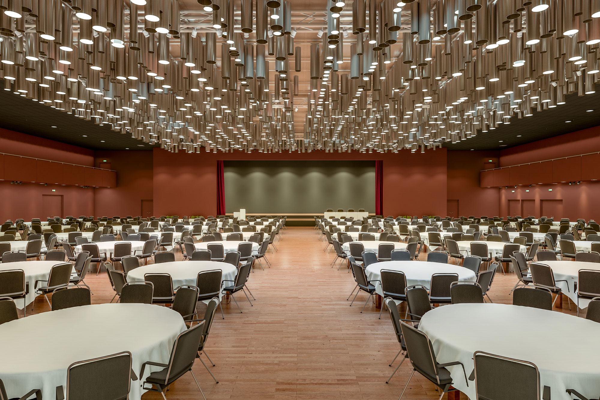 Saal 3 - Bankettbestuhlung Saal 3 - Bankettbestuhlung